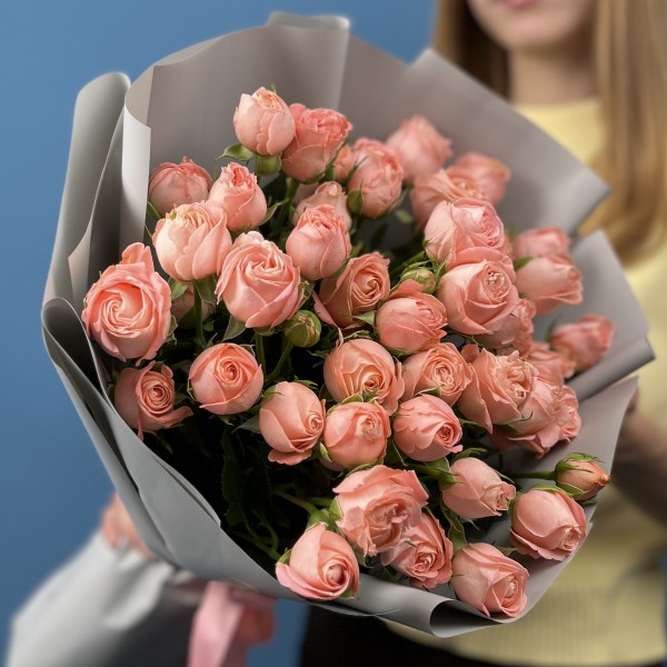 15 кустовых пионовидных роз Амэйзинг Мэджик 50 см