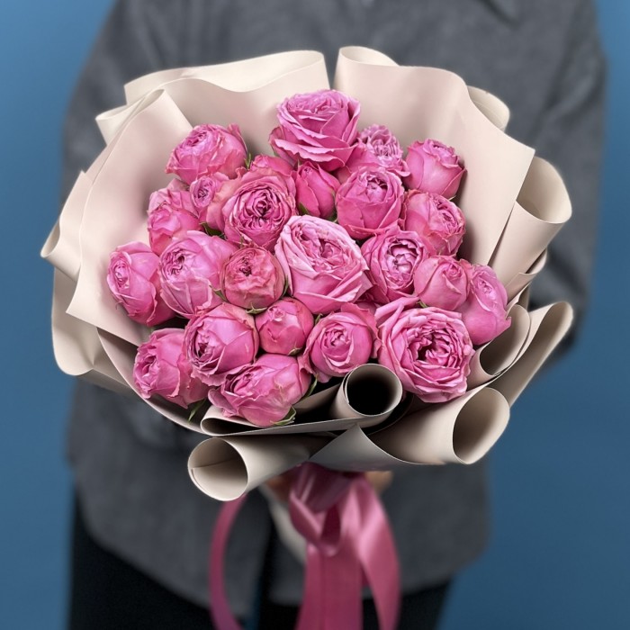 7 кустовых пионовидных Роз Мисти Баблс 40 см