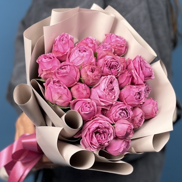 7 кустовых пионовидных Роз Мисти Баблс 40 см