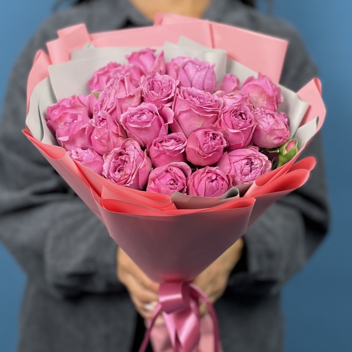 9 кустовых пионовидных Роз Мисти Баблс 40 см