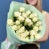 9 белых кустовых роз Сноуфлейк 50 см