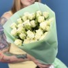 9 белых кустовых роз Сноуфлейк 50 см