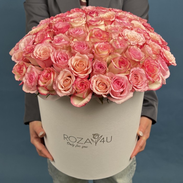 101 розовая роза Микс Алани в коробке