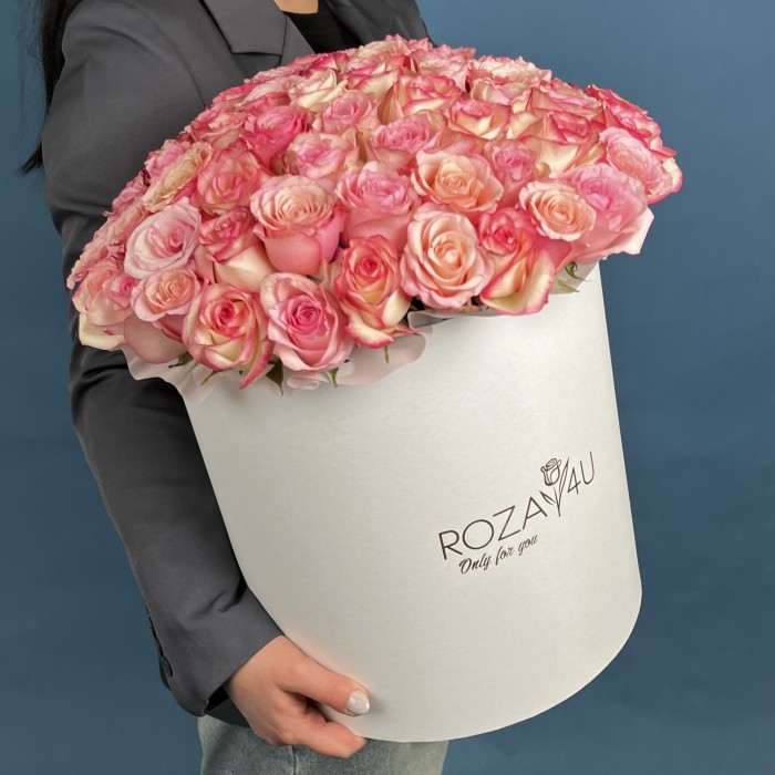 101 розовая роза Микс Алани в коробке