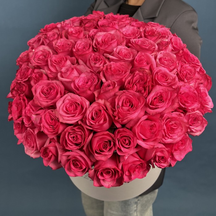101 малиновая роза Палома Роял в коробке