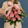 15 роз Алани микс в корзине