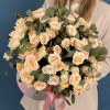 25 кустовых роз Тринити в коробке