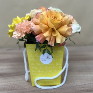 Букет дня в коробке Грация