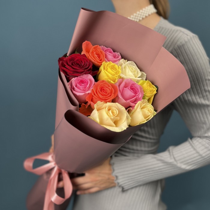 11 ярких роз MIX 60 см