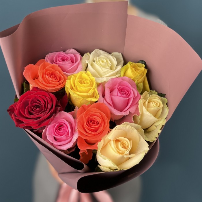 11 ярких роз MIX 60 см