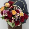 Букет дня в коробке с розами Мелодия красоты