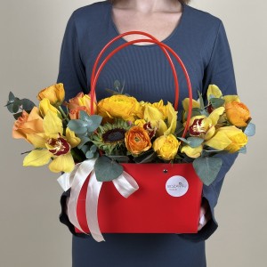 Букет дня Весеннее Небо в коробке