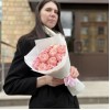 15 малиново-белых роз Кантри Кэнди 40 см