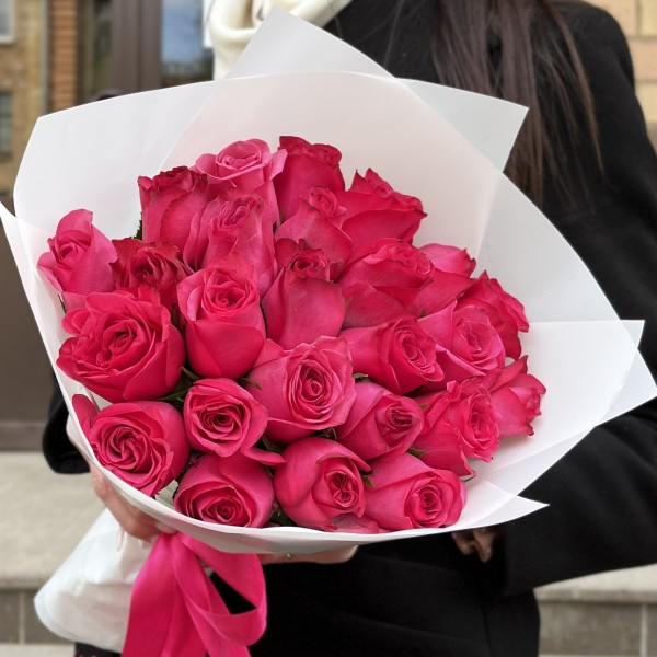 25 малиновых роз Палома Роял 40 см