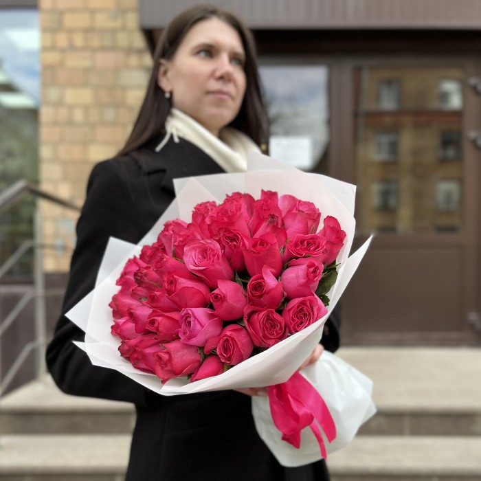 51 малиновая Роза Палома Роял 40 см