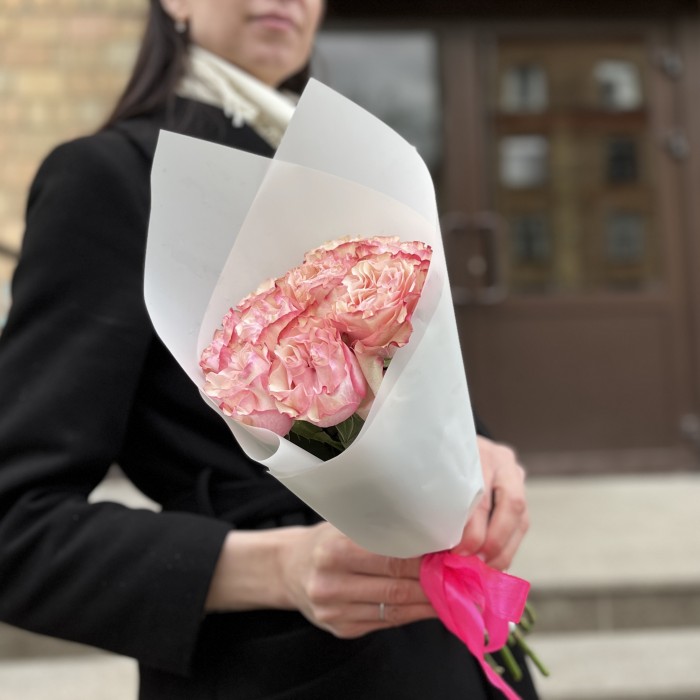 7 роз Кантри Кэнди 40 см