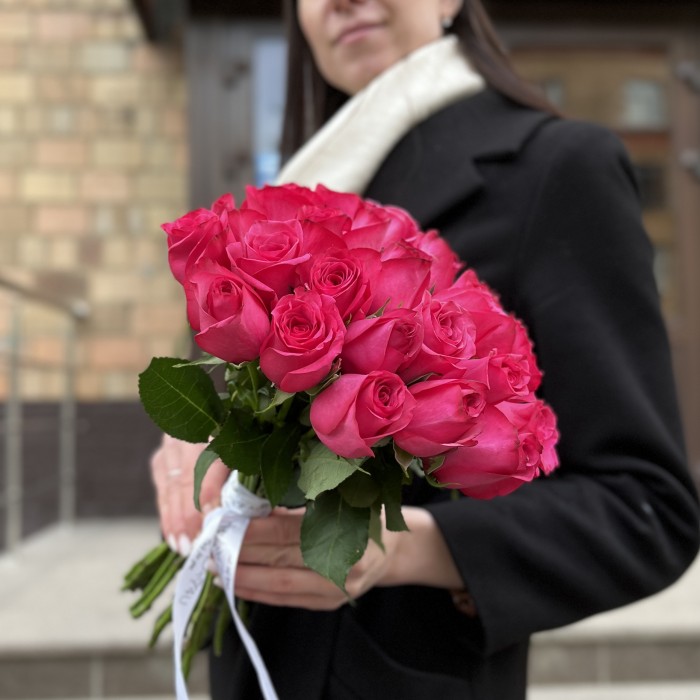 Малиновая Роза Палома Роял 40 см