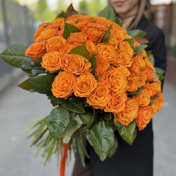 101 оранжевая Роза Элеганс 60 см