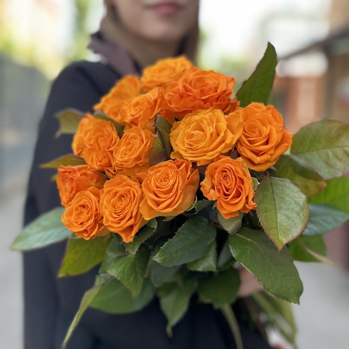 15 оранжевых роз Элеганс 60 см