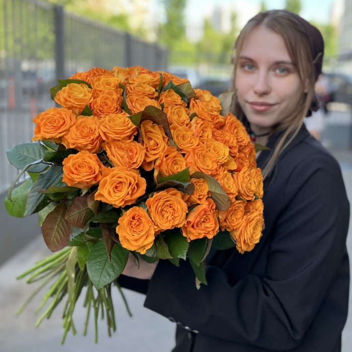 51 оранжевая Роза Элеганс 60 см