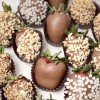 Большой клубничный бокс клубника с орехами