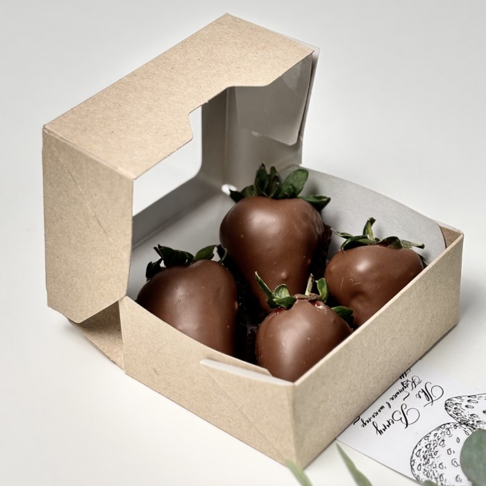 Клубника в шоколаде классика из 4 ягод