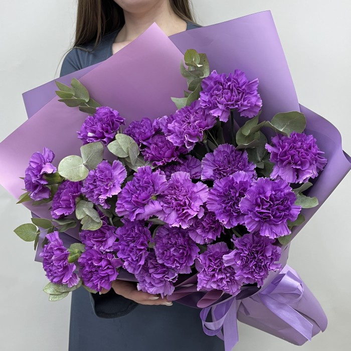 25 фиолетовых гвоздик Муншайн