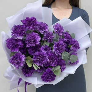 25 фиолетовых гвоздик Мунстрайк