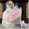 25 розовых ранункулюсов