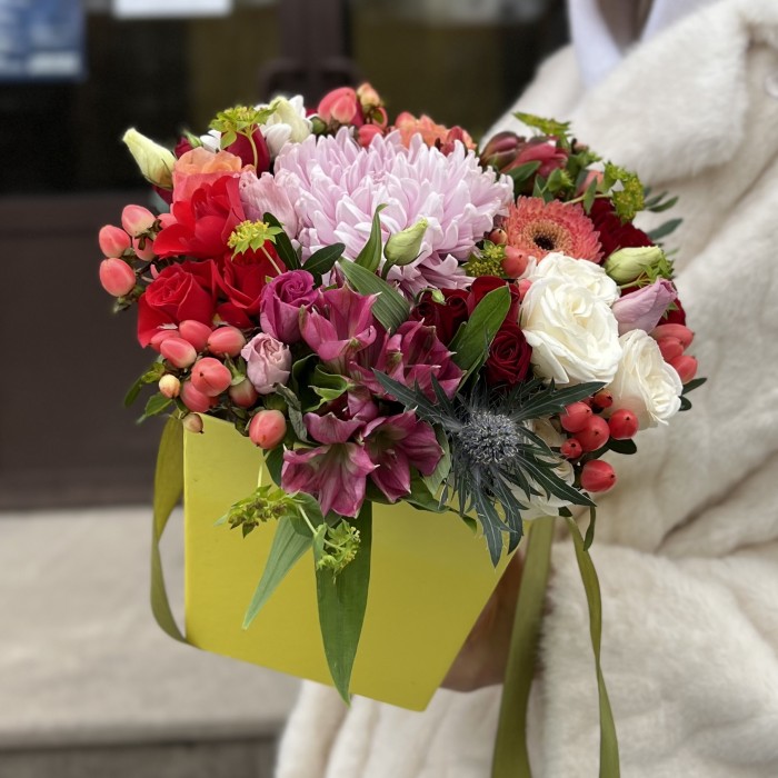 Яркий MIX в квадратной коробке