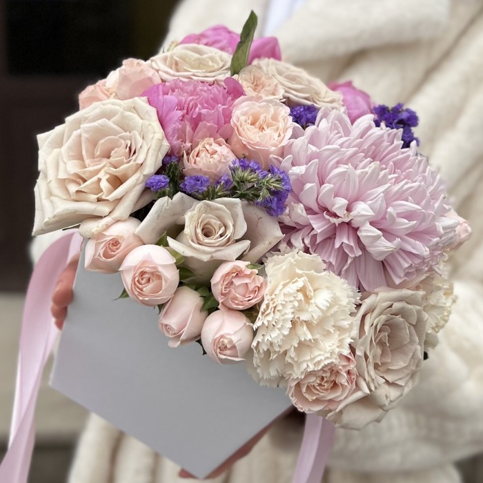 Нежный MIX в квадратной коробке