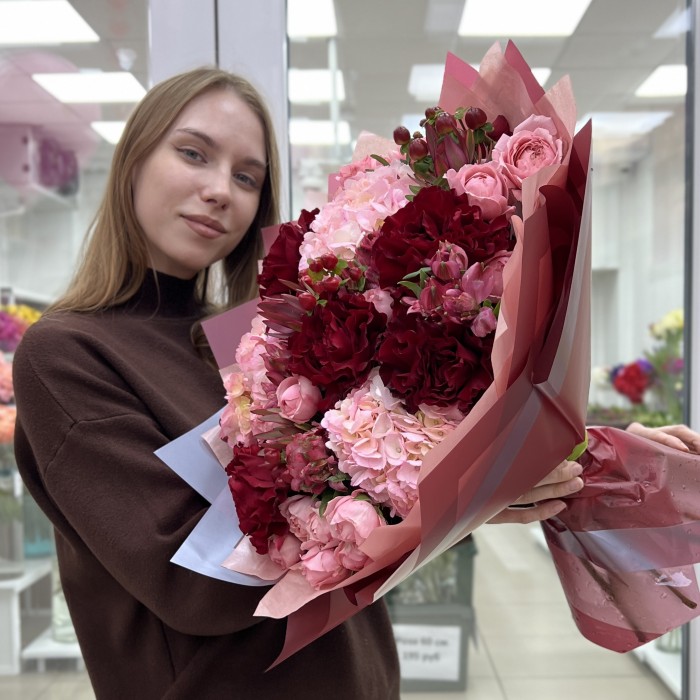 Авторский букет Вишневый Сад