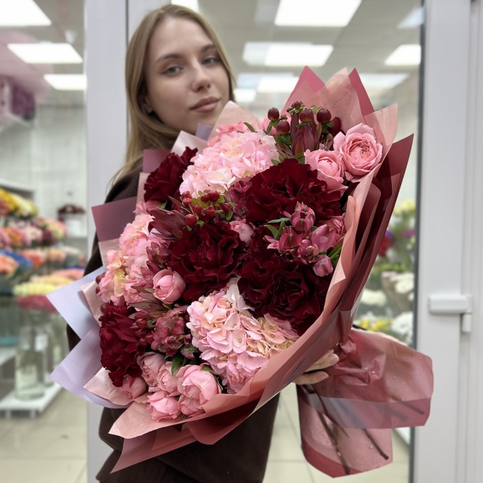 Авторский букет Вишневый Сад