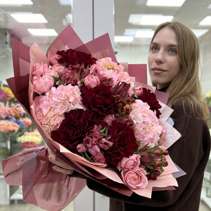 Авторский букет Вишневый Сад