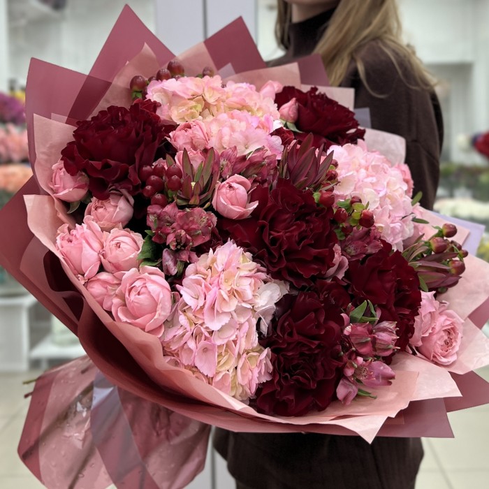 Авторский букет Вишневый Сад