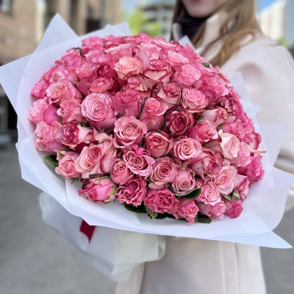 101 розовая Роза Алани микс 40 см