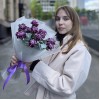 Букет из 11 гвоздик сорта Минерва с эвкалиптом