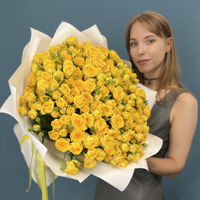 51 кустовая желтая Роза Еллоу бейби 50 см