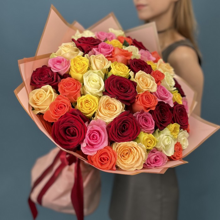 51 яркая роза MIX 60 см