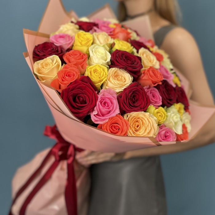 51 яркая роза MIX 60 см