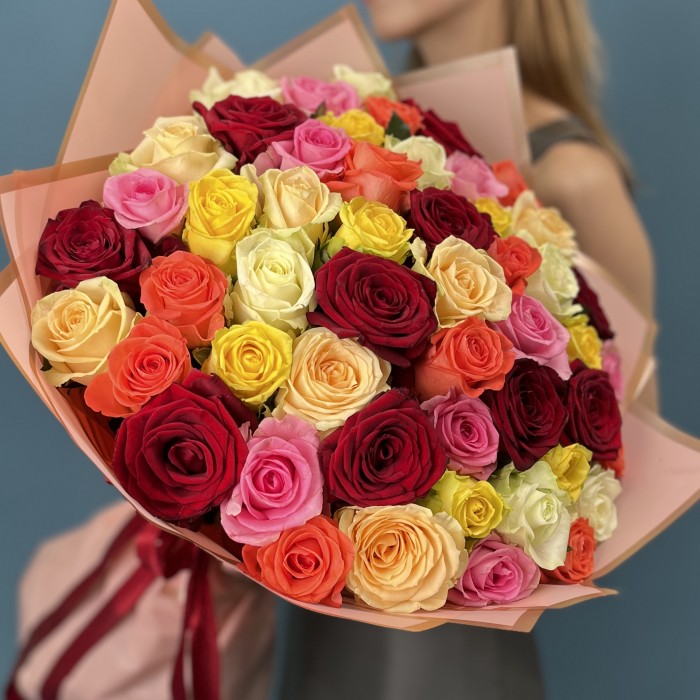 51 яркая роза MIX 60 см