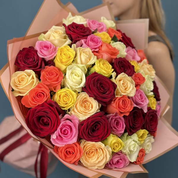 51 яркая роза MIX 60 см