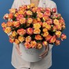 25 кустовых роз Этернал Флэйм  в коробке
