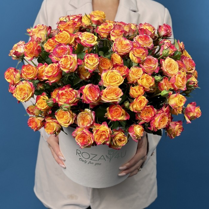 25 кустовых роз Саммер Дэнс в коробке