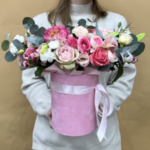 Букет дня в коробке весенний поцелуй