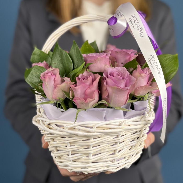 Букет дня в корзине Малинка