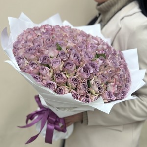 Букет дня с розами Нежный поцелуй