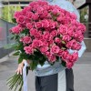 25 кустовых роз Эйлин 70 см