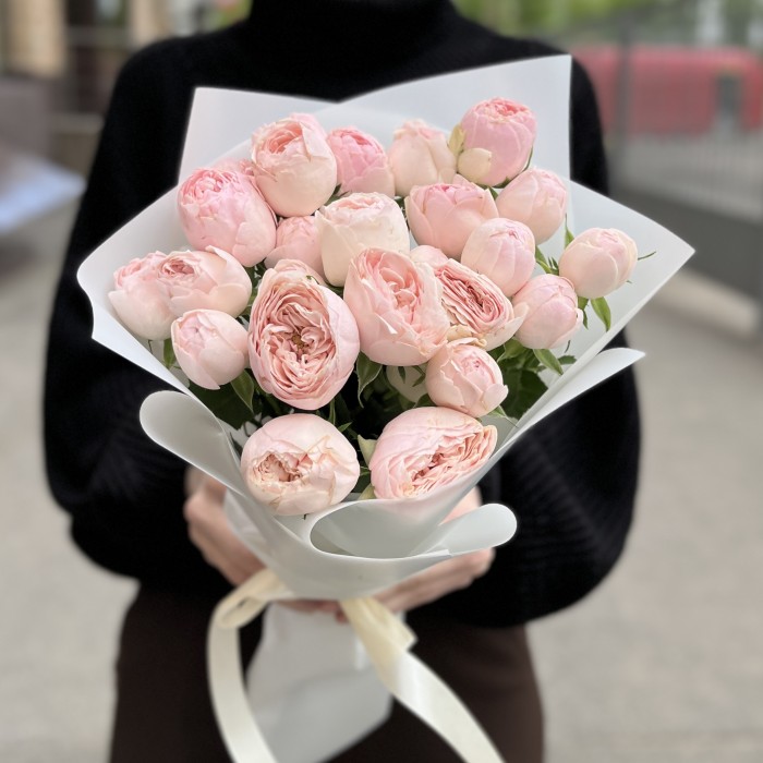 7 кустовых пионовидных роз Мансфилд парк 50см