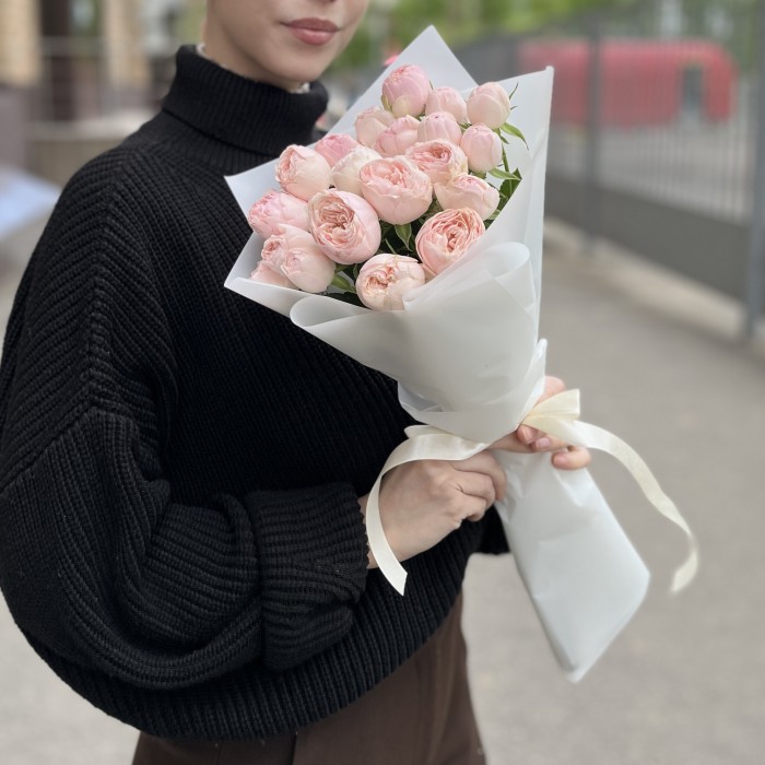 7 кустовых пионовидных роз Мансфилд парк 50см